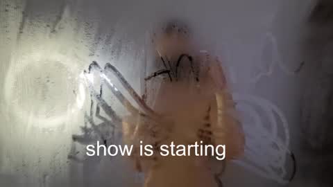 Snapshot of the_pussy_boulevard chatting on December 21, 8:05 pm Anna online show from December 21, 8:05 pm