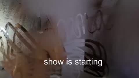 Snapshot of the_pussy_boulevard chatting on July 5, 9:33 pm Anna online show from July 5, 9:33 pm