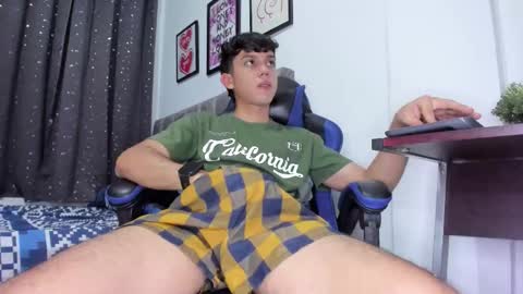 the_skinnyguys online show from November 1, 11:07 pm