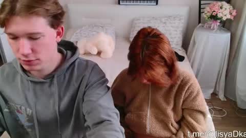 the_slutty_fox online show from April 20, 6:16 am