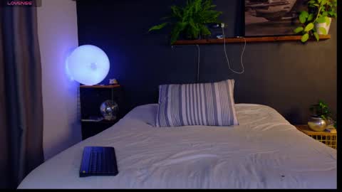 walkers online show from April 17, 10:51 am