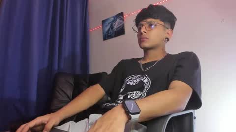 Danny online show from February 4, 4:05 am