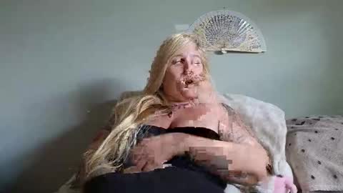 theauroramae -  online show from May 23, 12:05 am