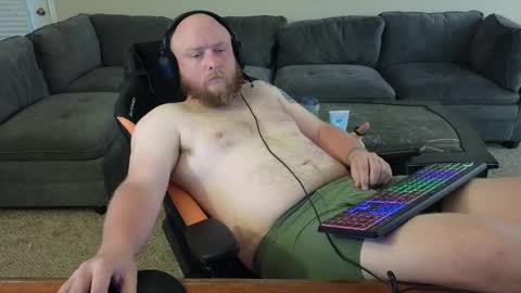 Snapshot of theballboy chatting on September 24, 10:46 pm theballboy online show from September 24, 10:46 pm