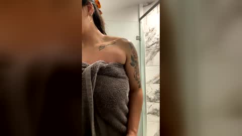 Bella Rosa online show from June 10, 4:23 am