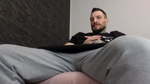 John online show from February 6, 10:26 am