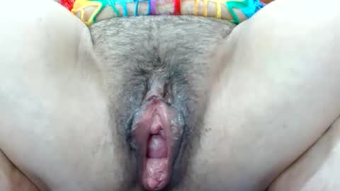 Snapshot of thebestpussyhairy chatting on April 29, 9:35 am Karla online show from April 29, 9:35 am