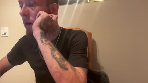 Snapshot of theboz1403 chatting on October 8, 9:29 am theboz1403 online show from October 8, 9:29 am