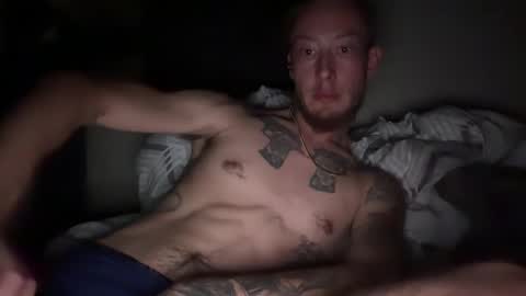 Snapshot of theboz1403 chatting on October 25, 12:13 pm theboz1403 online show from October 25, 12:13 pm