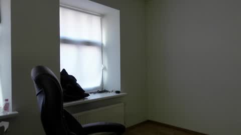 Thebrad H online show from April 8, 2:50 pm