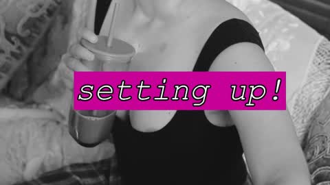 Joan online show from September 19, 7:25 pm