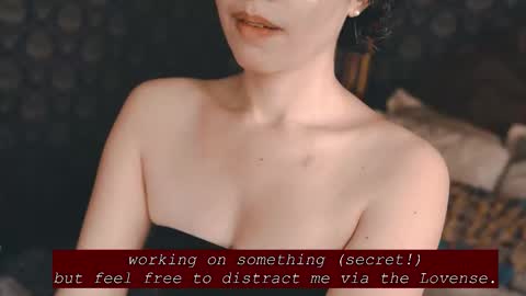 Joan online show from October 1, 7:42 pm