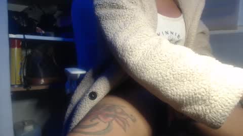 Snapshot of thecontcobracock24cm chatting on December 9, 8:00 am thecontcobracock24cm online show from December 9, 8:00 am