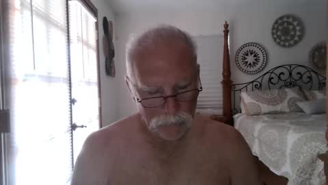 Snapshot of thecooltool_1 chatting on May 17, 5:31 pm thecooltool_1 online show from May 17, 5:31 pm