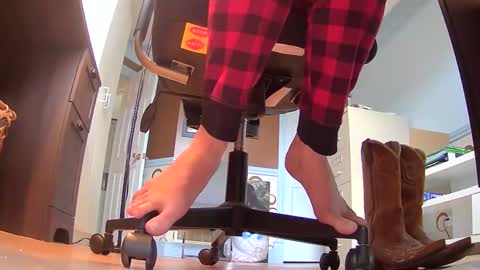 Snapshot of thecowboy_74 chatting on November 2, 3:47 pm thecowboy_74 online show from November 2, 3:47 pm