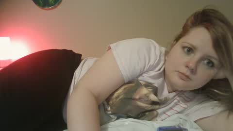 Snapshot of thedancingalien chatting on January 2, 11:38 pm Kassandra Grant online show from January 2, 11:38 pm