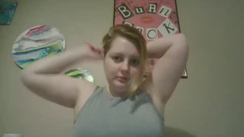 Snapshot of thedancingalien chatting on January 5, 7:49 pm Kassandra Grant online show from January 5, 7:49 pm