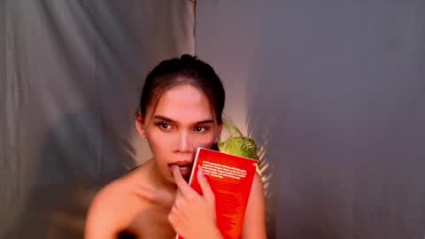 Lana But you can spell it backwards online show from December 5, 4:20 am