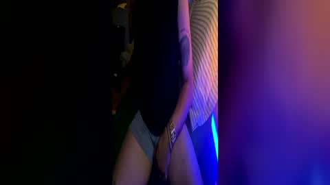 thedoorsx1805 online show from June 18, 4:24 am