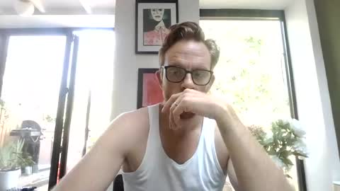Snapshot of thedram chatting on July 9, 8:51 am DRAM online show from July 9, 8:51 am