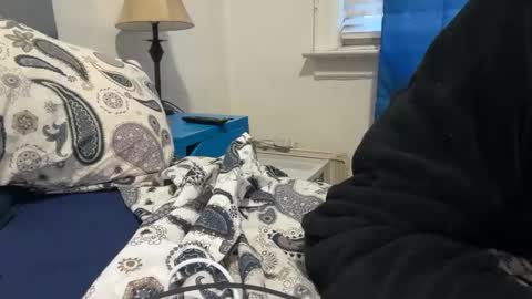 Snapshot of theeshooterr chatting on December 14, 9:24 pm theeshooterr online show from December 14, 9:24 pm