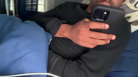 Snapshot of theeshooterr chatting on December 24, 4:19 pm theeshooterr online show from December 24, 4:19 pm