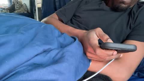 Snapshot of theeshooterr chatting on December 26, 8:21 pm theeshooterr online show from December 26, 8:21 pm