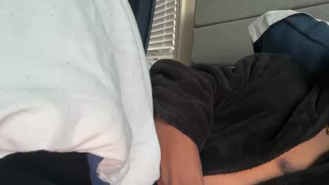 Snapshot of theeshooterr chatting on December 31, 12:36 pm theeshooterr online show from December 31, 12:36 pm