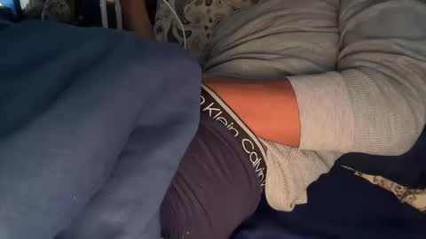 Snapshot of theeshooterr chatting on January 10, 3:37 pm theeshooterr online show from January 10, 3:37 pm