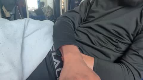 Snapshot of theeshooterr chatting on January 22, 6:31 pm theeshooterr online show from January 22, 6:31 pm