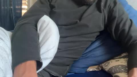 Snapshot of theeshooterr chatting on January 25, 4:03 pm theeshooterr online show from January 25, 4:03 pm