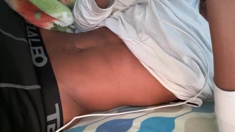 Snapshot of theeshooterr chatting on March 10, 1:10 pm theeshooterr online show from March 10, 1:10 pm