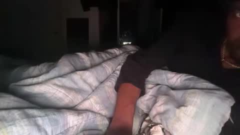 Snapshot of theeshooterr chatting on October 21, 8:48 am theeshooterr online show from October 21, 8:48 am