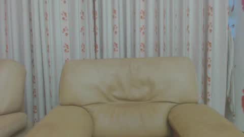 Snapshot of thegeezer30 chatting on December 11, 4:20 pm Geezer online show from December 11, 4:20 pm