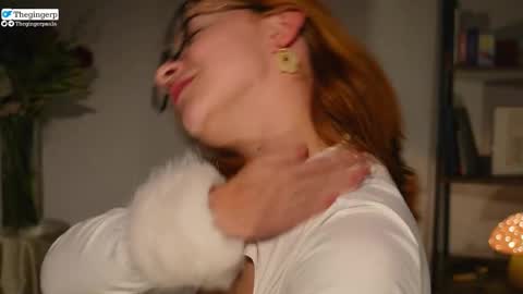 Snapshot of thegingerp chatting on March 7, 1:53 am Streaming mostly at online show from March 7, 1:53 am