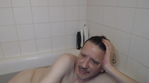 Green online show from April 10, 9:30 pm