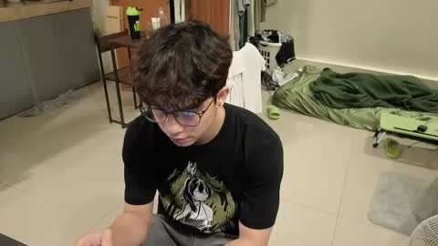 Green online show from May 6, 6:57 pm