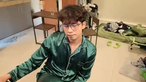 Green online show from May 16, 3:58 am