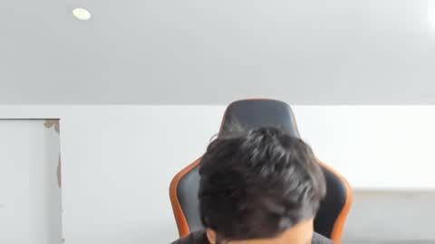 Snapshot of theguardian7 chatting on November 4, 6:12 am theguardian7 online show from November 4, 6:12 am