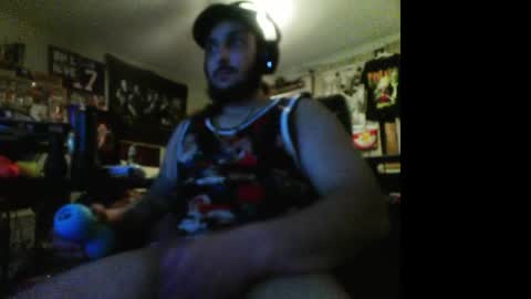 Snapshot of thehammer21992 chatting on June 4, 2:17 am dontbeshybby online show from June 4, 2:17 am
