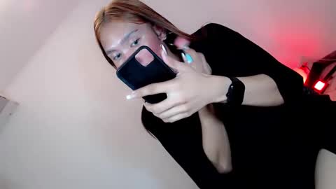 laisa online show from January 8, 9:32 am