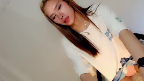 laisa online show from January 15, 6:08 pm