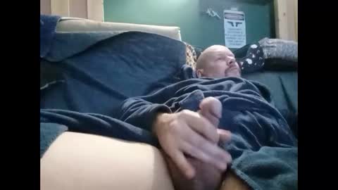 Snapshot of thehornyman916 chatting on November 27, 6:32 pm thehornyman916 online show from November 27, 6:32 pm