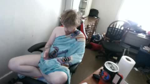 fuzzyfox online show from February 10, 5:28 pm