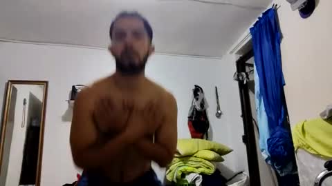 thehousedog online show from February 6, 12:43 am