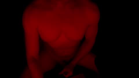 thehungmantis online show from November 15, 4:43 am