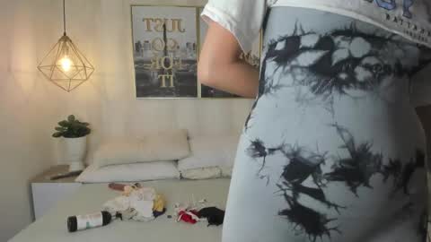 Theia  online show from December 3, 12:38 pm