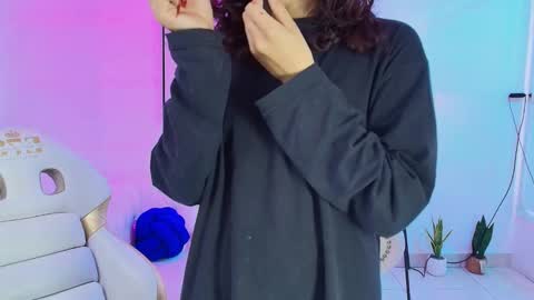 Theia  online show from January 4, 12:49 pm