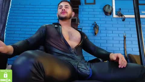 Ian Deniel online show from December 18, 7:20 pm