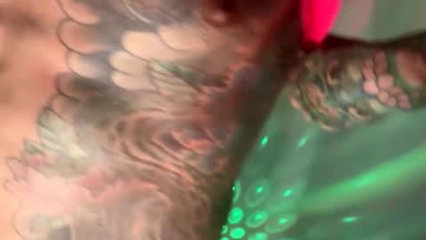 Snapshot of theinkedrabbit chatting on January 1, 1:37 am Inked Rabbit online show from January 1, 1:37 am